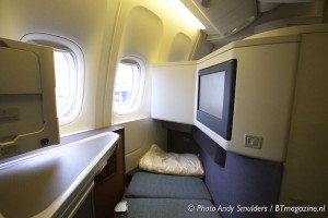CATHAY PACIFIC NEW CABIN LAYOUT BOEING 777-300 ER