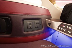 QATAR AIRWAYS BUSINESS CLASS B787