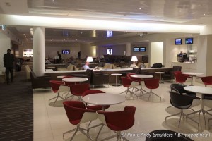 QANTAS DOMESTIC AND INTERNATIONAL BUSINESS LOUNGES